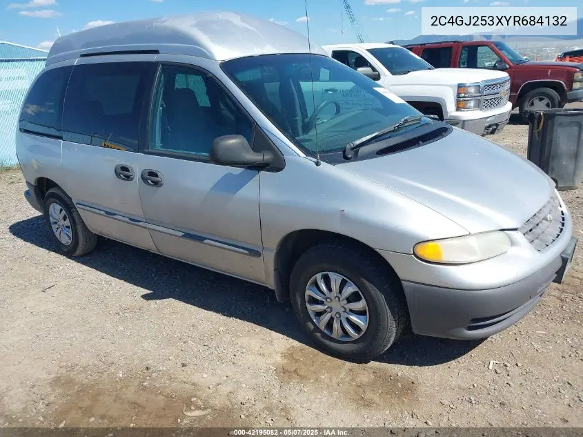 2000 Chrysler Voyager VIN: 2C4GJ253XYR684132 Lot: 42195082