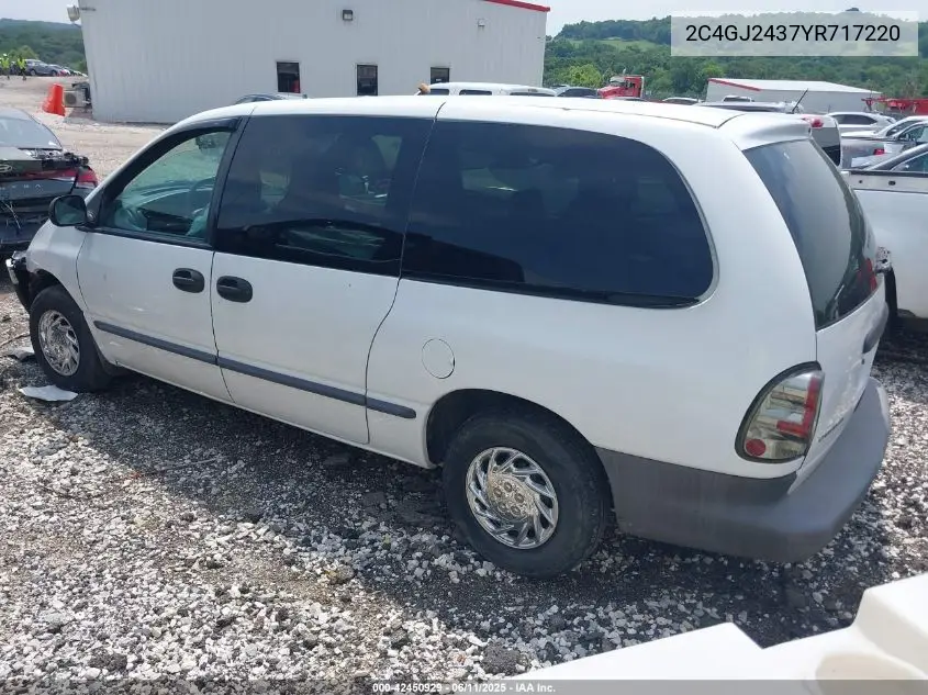 2000 Chrysler Grand Voyager VIN: 2C4GJ2437YR717220 Lot: 42450929