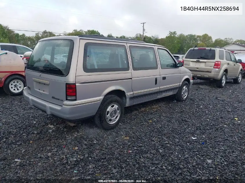 1992 Dodge Grand Caravan Se VIN: 1B4GH44R5NX258694 Lot: 42197603