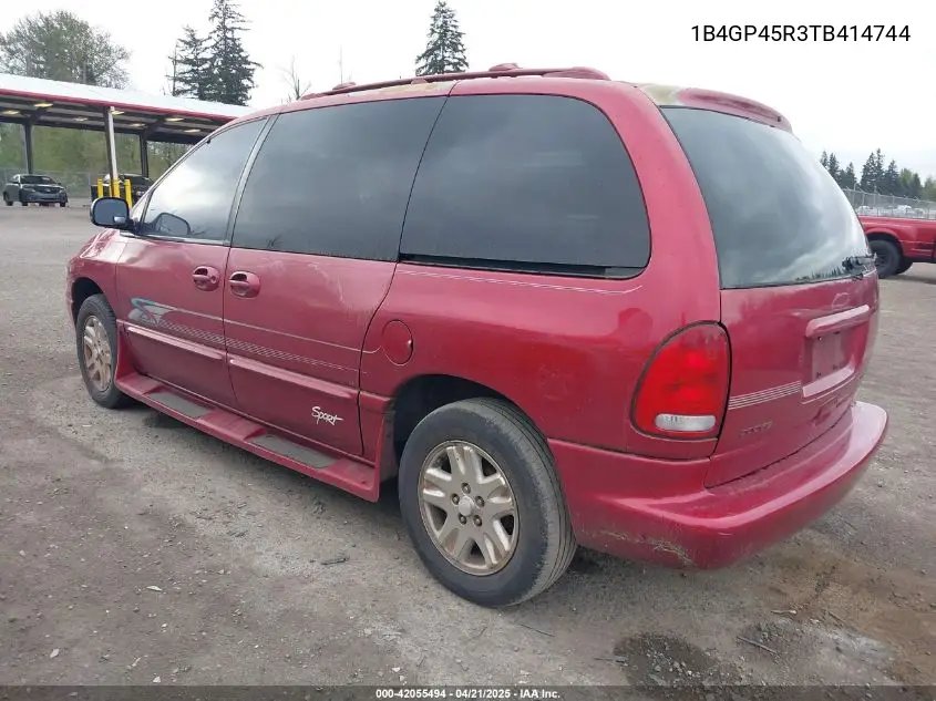 1996 Dodge Caravan Se/Sport VIN: 1B4GP45R3TB414744 Lot: 42055494