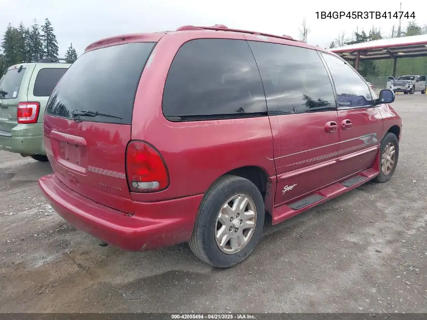 1996 Dodge Caravan Se/Sport VIN: 1B4GP45R3TB414744 Lot: 42055494