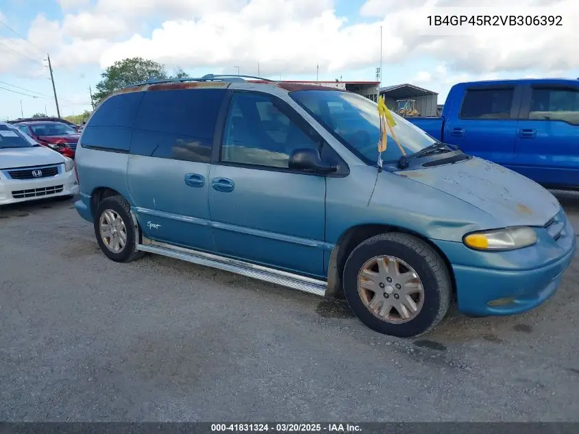 1997 Dodge Caravan Se VIN: 1B4GP45R2VB306392 Lot: 41831324