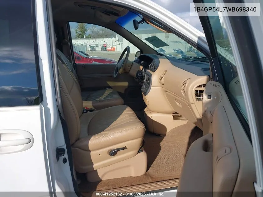 1998 Dodge Grand Caravan Es/Le VIN: 1B4GP54L7WB698340 Lot: 41252162