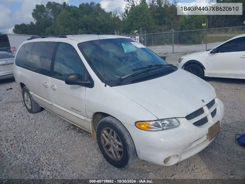 1999 Dodge Grand Caravan Se VIN: 1B4GP44G7XB620610 Lot: 40719982