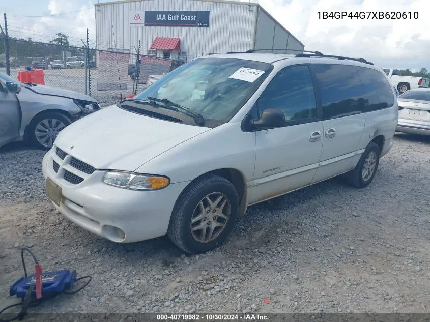 1999 Dodge Grand Caravan Se VIN: 1B4GP44G7XB620610 Lot: 40719982