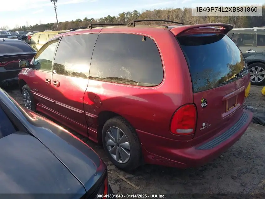 1999 Dodge Grand Caravan Es VIN: 1B4GP74L2XB831860 Lot: 41301840