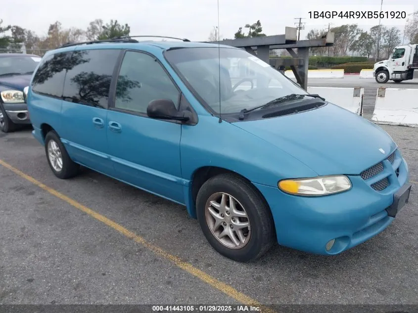 1999 Dodge Grand Caravan Se VIN: 1B4GP44R9XB561920 Lot: 41443105