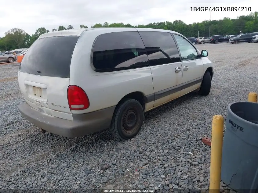 1999 Dodge Grand Caravan Se VIN: 1B4GP44G1XB894210 Lot: 42122444