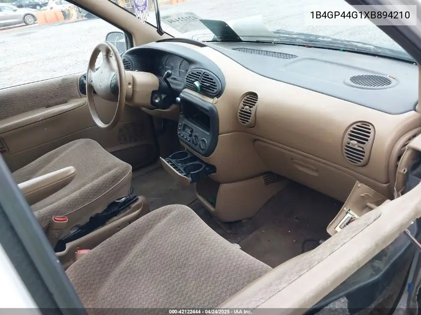 1999 Dodge Grand Caravan Se VIN: 1B4GP44G1XB894210 Lot: 42122444