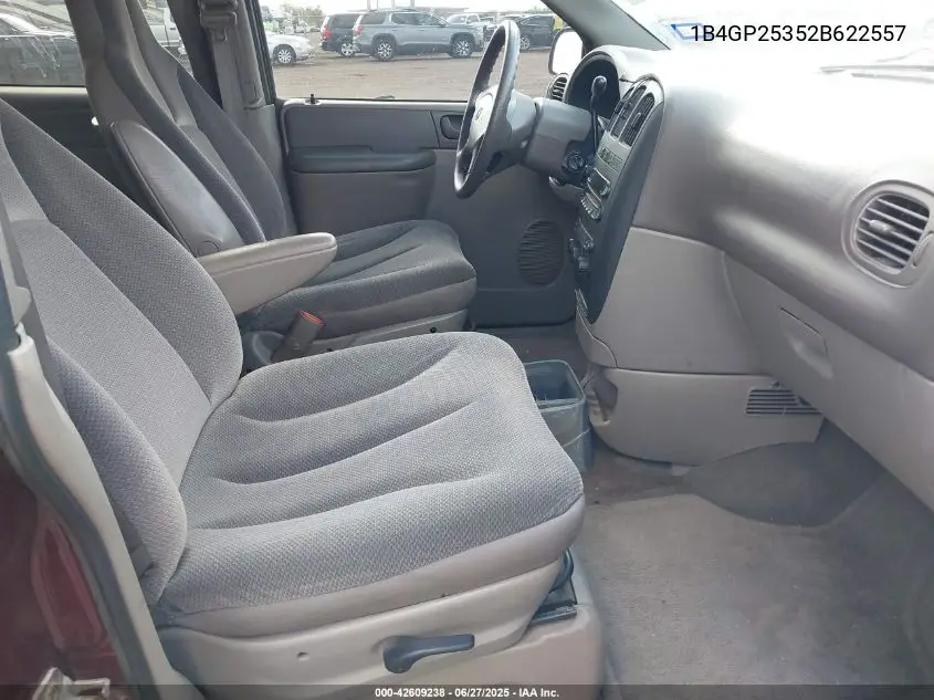 2002 Dodge Caravan Se VIN: 1B4GP25352B622557 Lot: 42609238