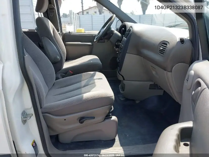2003 Dodge Caravan Cv VIN: 1D4GP21323B338087 Lot: 42572174