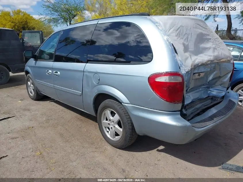 2005 Dodge Grand Caravan Sxt VIN: 2D4GP44L75R193138 Lot: 42073429