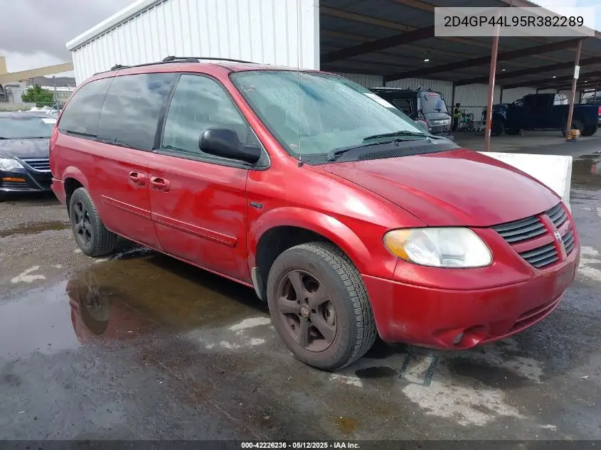 2005 Dodge Grand Caravan Sxt VIN: 2D4GP44L95R382289 Lot: 42226236