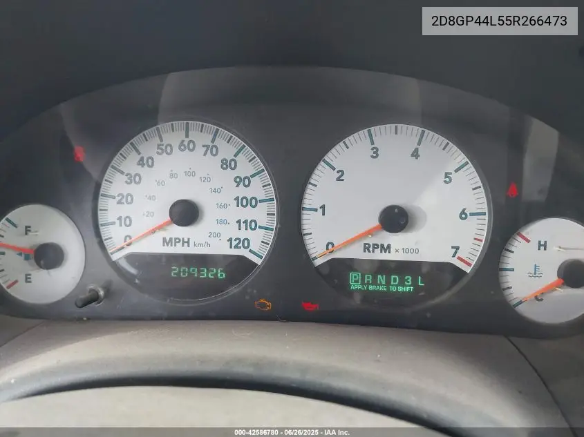 2005 Dodge Grand Caravan Sxt VIN: 2D8GP44L55R266473 Lot: 42586780