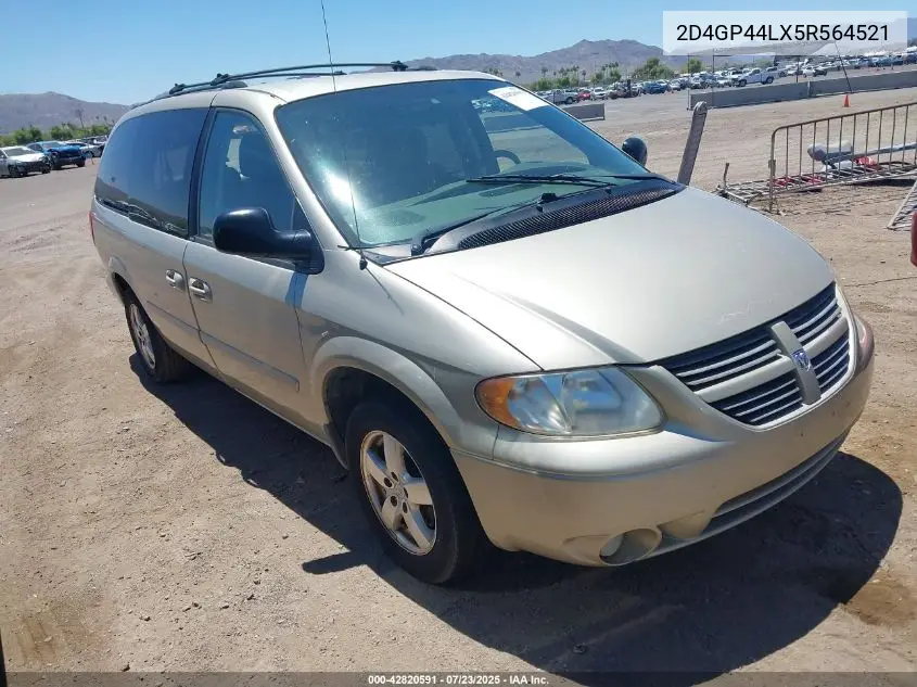 2005 Dodge Grand Caravan Sxt VIN: 2D4GP44LX5R564521 Lot: 42820591