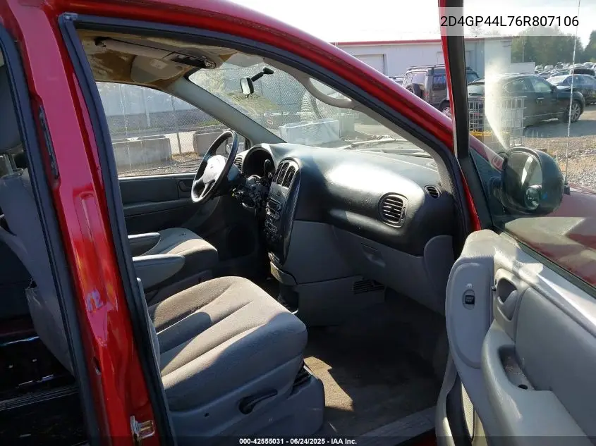 2006 Dodge Grand Caravan Sxt VIN: 2D4GP44L76R807106 Lot: 42555031