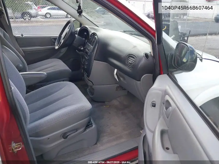 2006 Dodge Caravan Sxt VIN: 1D4GP45R66B607464 Lot: 42614704