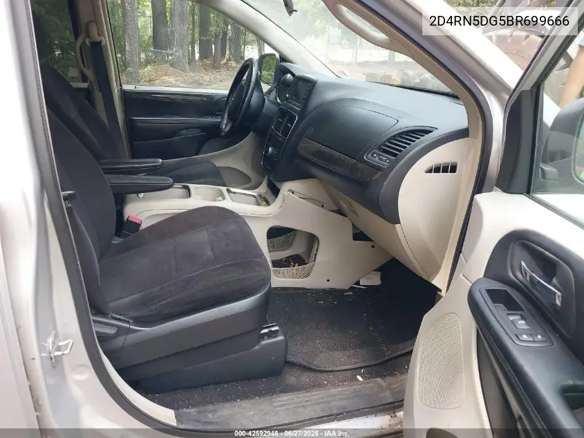 2011 Dodge Grand Caravan Crew VIN: 2D4RN5DG5BR699666 Lot: 42592946