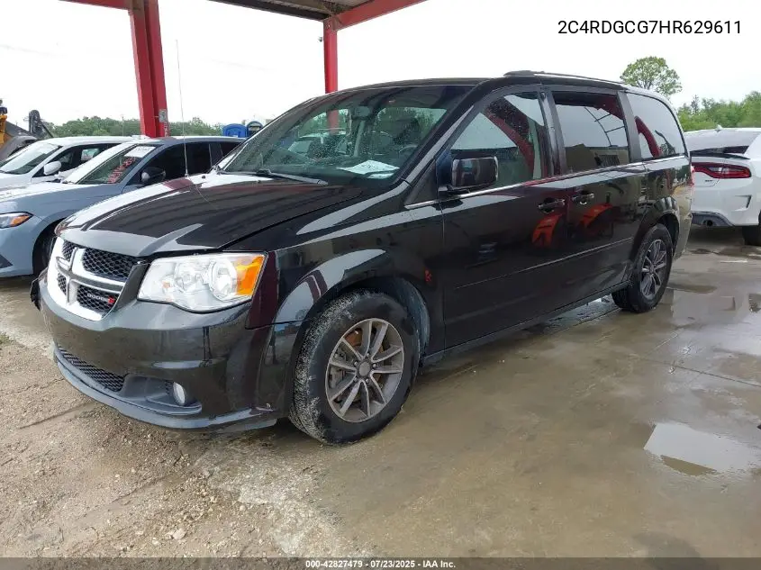 2C4RDGCG7HR629611 2017 Dodge Grand Caravan Sxt