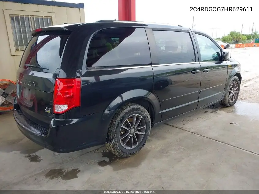 2C4RDGCG7HR629611 2017 Dodge Grand Caravan Sxt