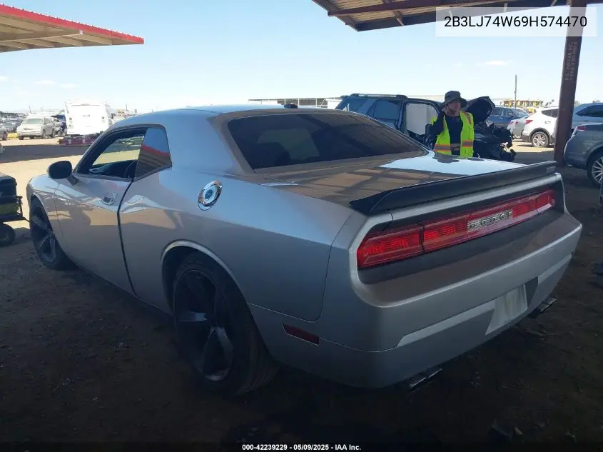 2009 Dodge Challenger Srt8 VIN: 2B3LJ74W69H574470 Lot: 42239229