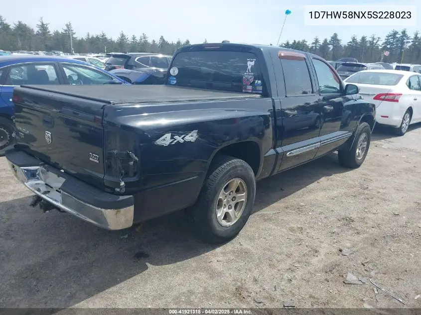 2005 Dodge Dakota Laramie VIN: 1D7HW58NX5S228023 Lot: 41921318