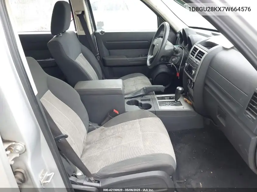 2007 Dodge Nitro Sxt VIN: 1D8GU28KX7W664576 Lot: 42198929