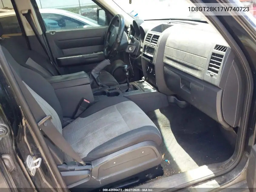 2007 Dodge Nitro Sxt VIN: 1D8GT28K17W740723 Lot: 42590473