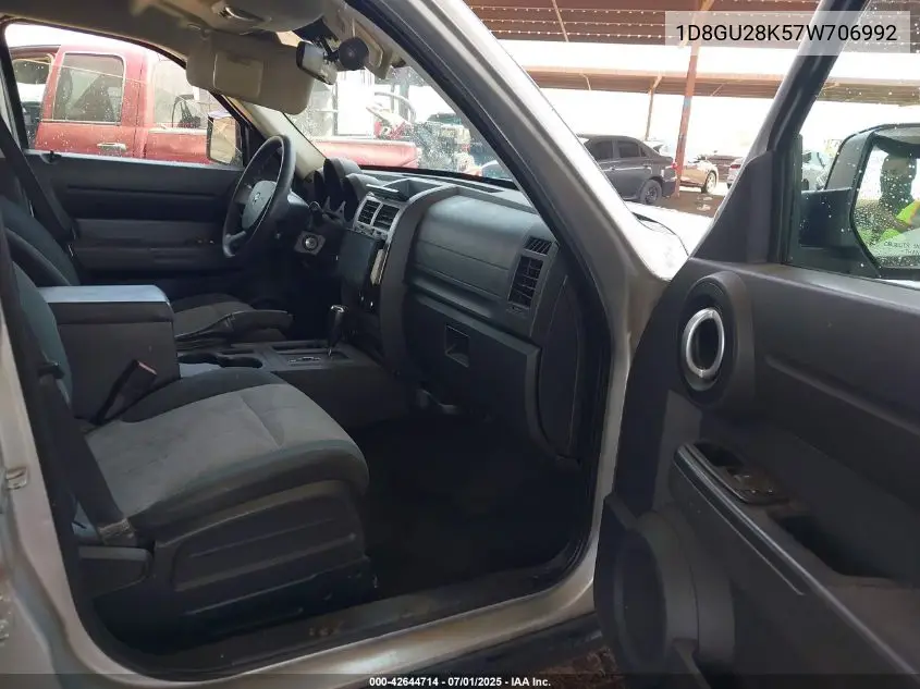 2007 Dodge Nitro Sxt VIN: 1D8GU28K57W706992 Lot: 42644714