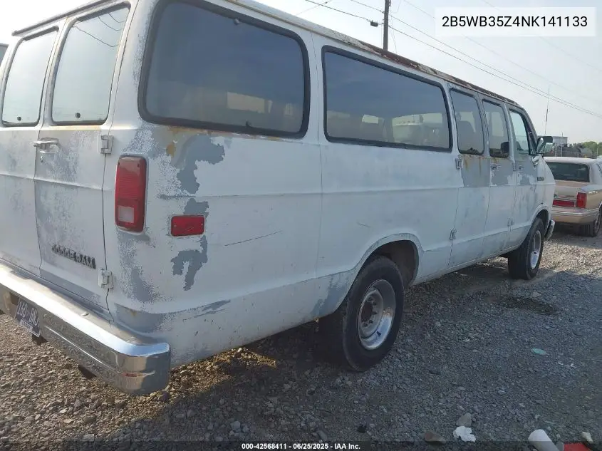 1992 Dodge Ram Wagon B350 VIN: 2B5WB35Z4NK141133 Lot: 42568411