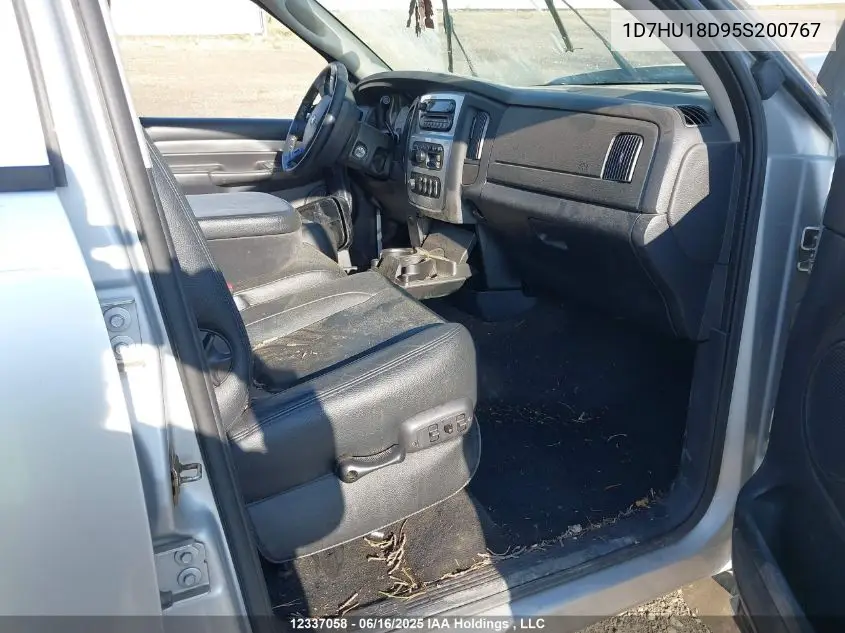 2005 Dodge Ram 1500 St/Slt VIN: 1D7HU18D95S200767 Lot: 12337058