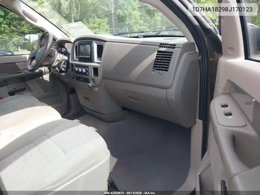 2008 Dodge Ram 1500 Slt VIN: 1D7HA18298J170123 Lot: 42252970