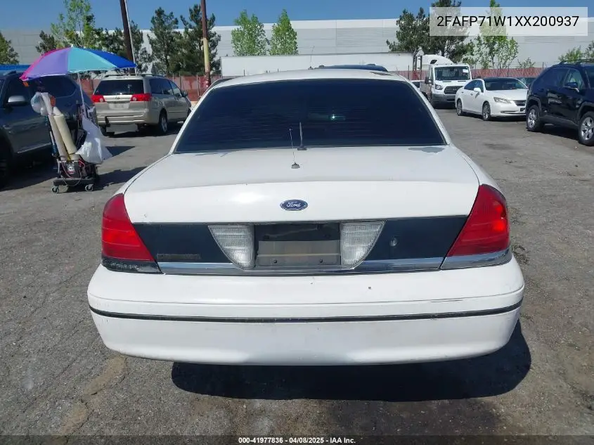 1999 Ford Crown Victoria Police Interceptor VIN: 2FAFP71W1XX200937 Lot: 41977836
