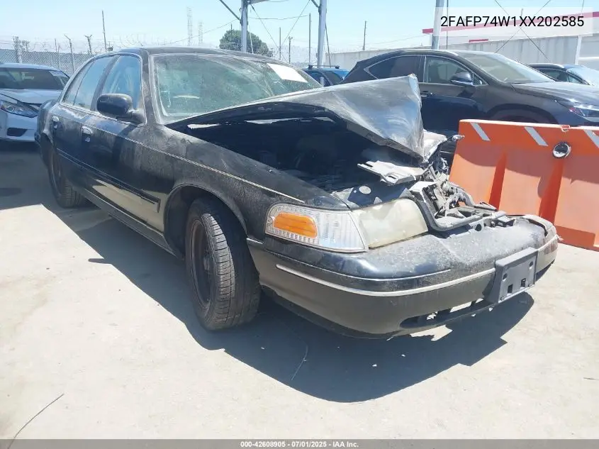 1999 Ford Crown Victoria Lx VIN: 2FAFP74W1XX202585 Lot: 42608905