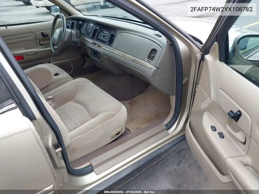2000 Ford Crown Victoria Lx VIN: 2FAFP74W2YX108782 Lot: 42588052
