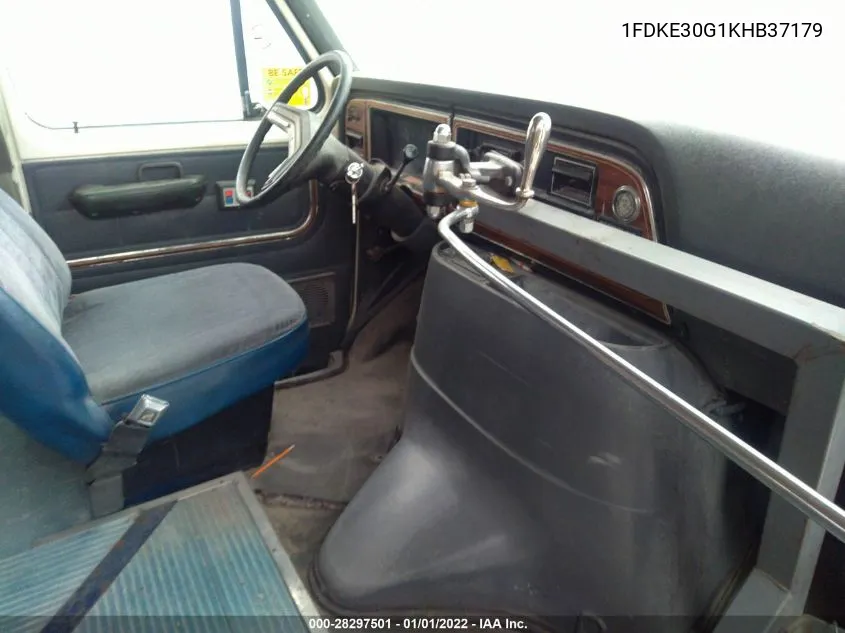 1989 Ford Econoline E350 Cutaway Van VIN: 1FDKE30G1KHB37179 Lot: 28297501
