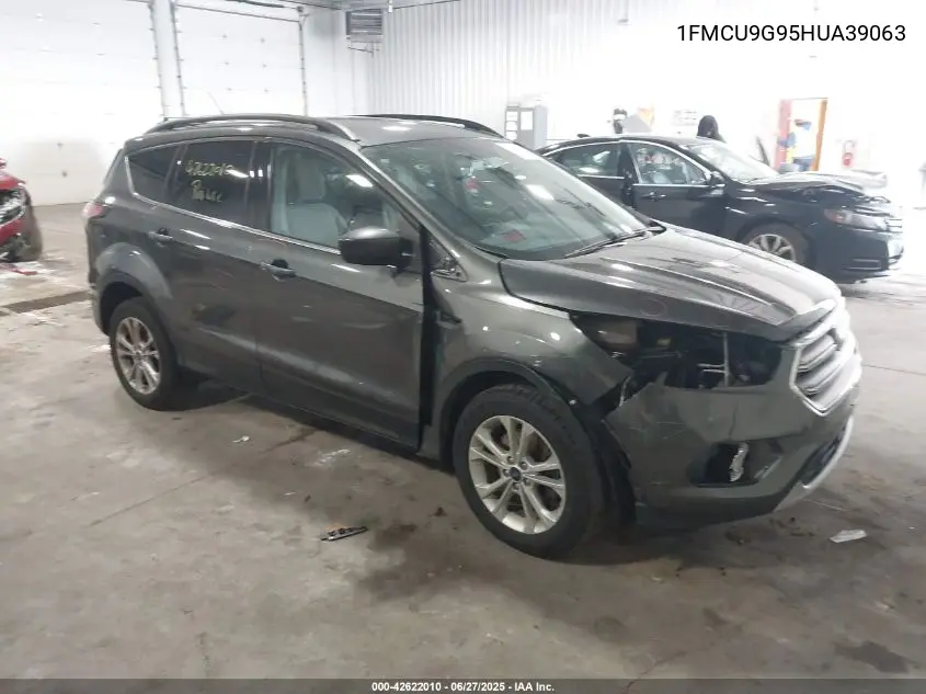 2017 Ford Escape Se VIN: 1FMCU9G95HUA39063 Lot: 42622010