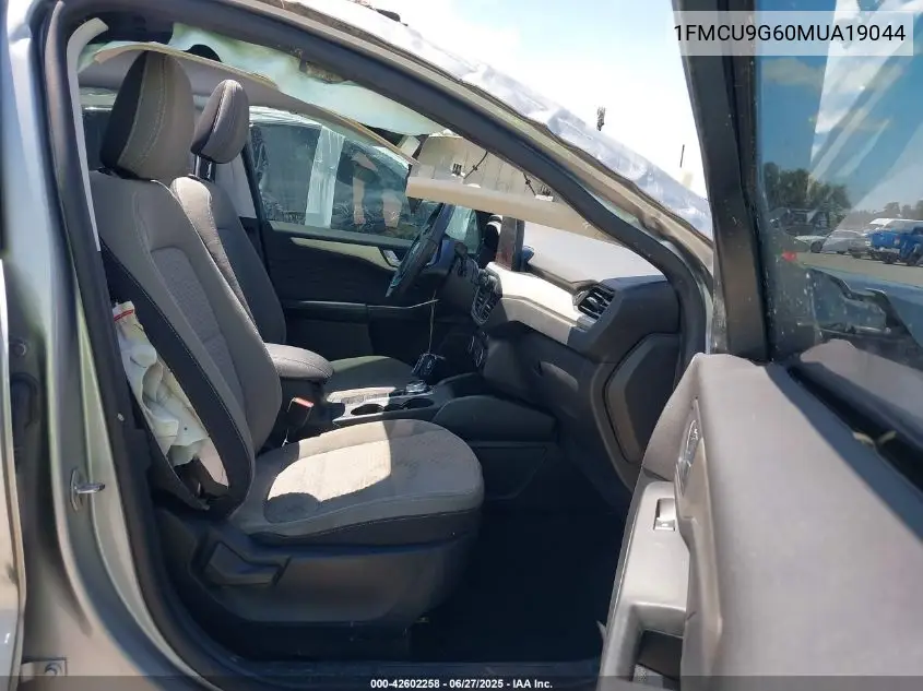 2021 Ford Escape Se VIN: 1FMCU9G60MUA19044 Lot: 42602258