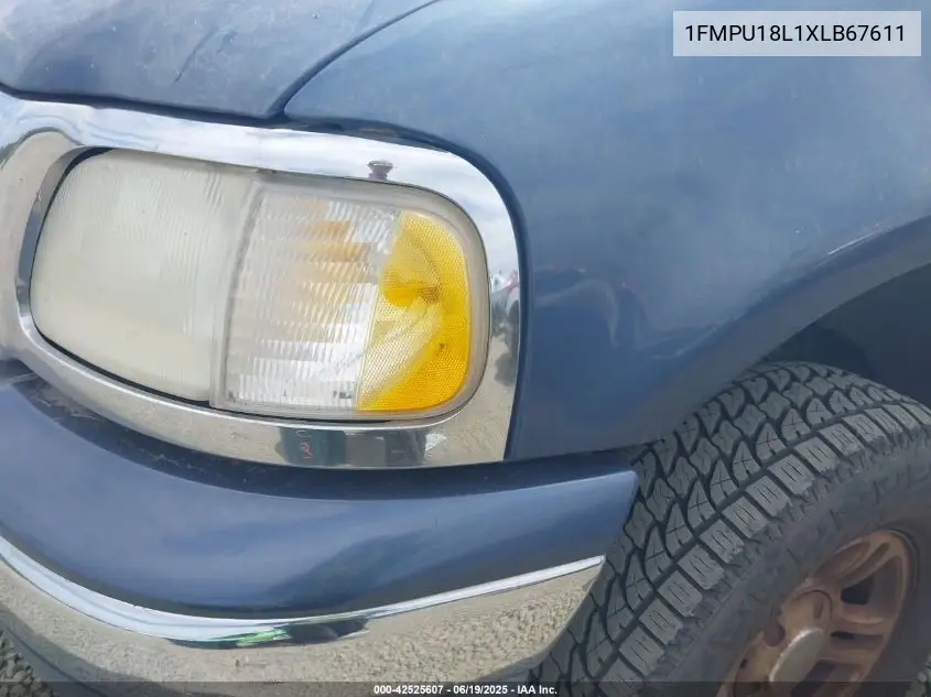 1999 Ford Expedition Eddie Bauer/Xlt VIN: 1FMPU18L1XLB67611 Lot: 42525607
