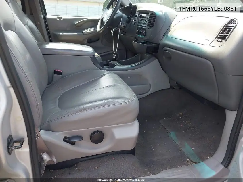 2000 Ford Expedition Xlt VIN: 1FMRU1566YLB90861 Lot: 42583387