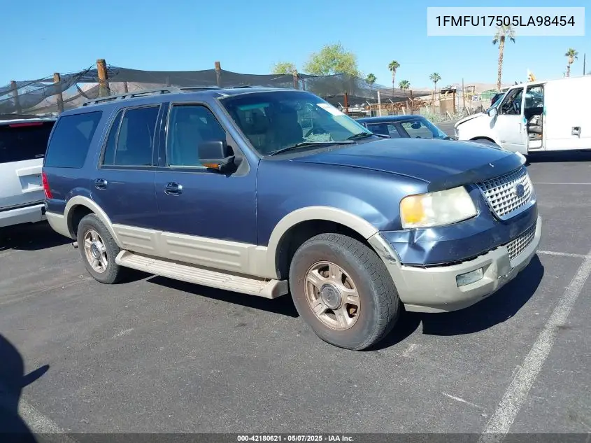 2005 Ford Expedition Eddie Bauer/King Ranch VIN: 1FMFU17505LA98454 Lot: 42180621