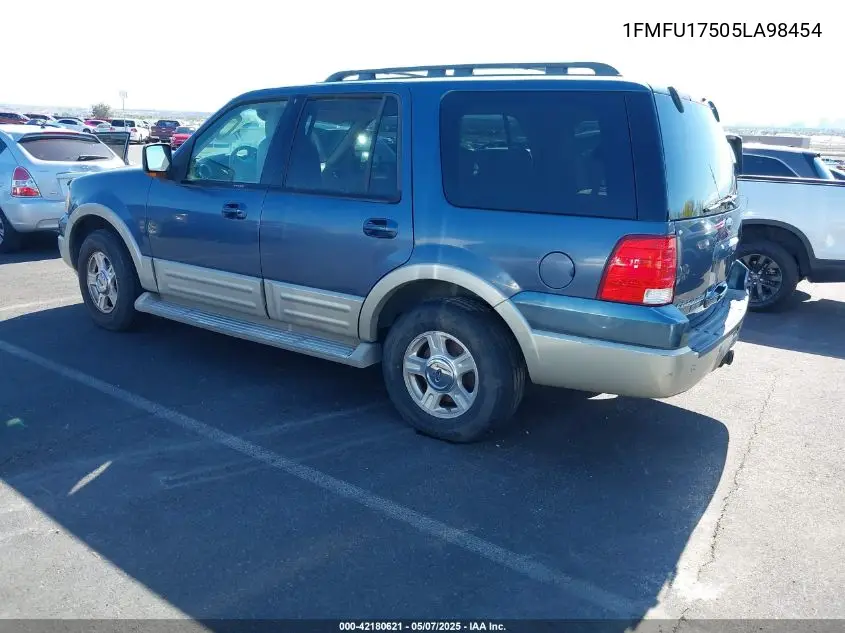 2005 Ford Expedition Eddie Bauer/King Ranch VIN: 1FMFU17505LA98454 Lot: 42180621