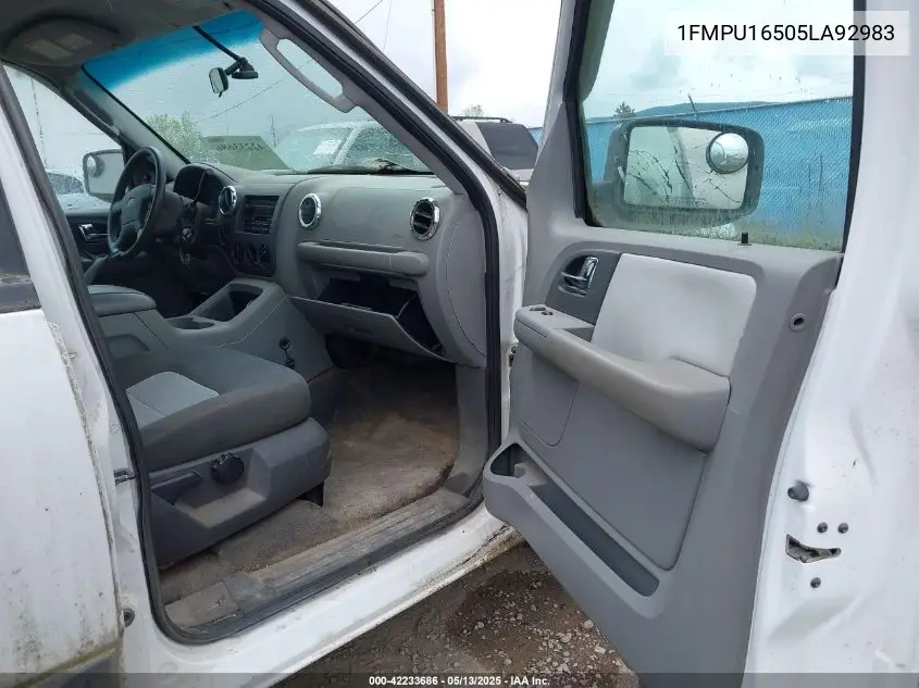 2005 Ford Expedition Nbx/Xlt VIN: 1FMPU16505LA92983 Lot: 42233686