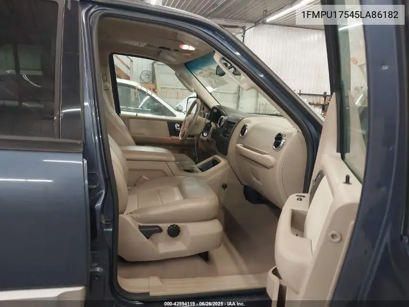 2005 Ford Expedition Eddie Bauer/King Ranch VIN: 1FMPU17545LA86182 Lot: 42594119
