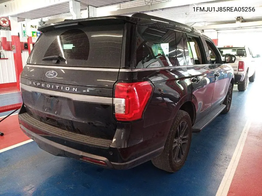 2024 Ford Expedition Xlt VIN: 1FMJU1J85REA05256 Lot: 42624312