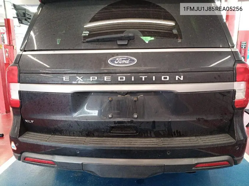 2024 Ford Expedition Xlt VIN: 1FMJU1J85REA05256 Lot: 42624312