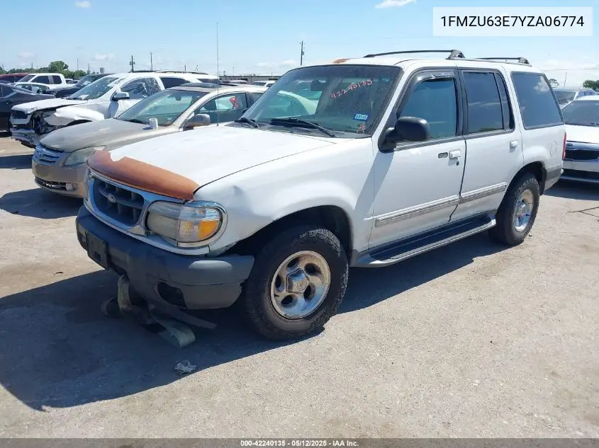 2000 Ford Explorer Xlt VIN: 1FMZU63E7YZA06774 Lot: 42240135