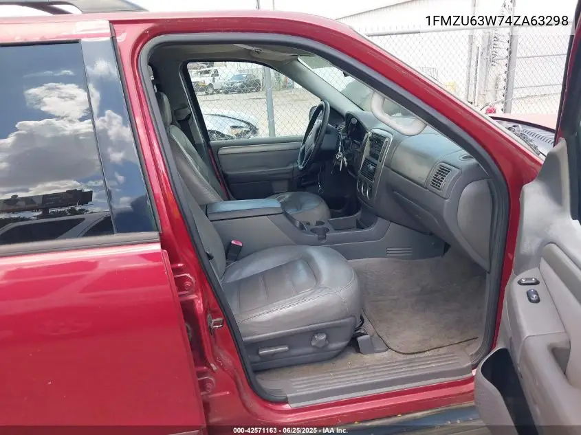 2004 Ford Explorer Xlt VIN: 1FMZU63W74ZA63298 Lot: 42571163