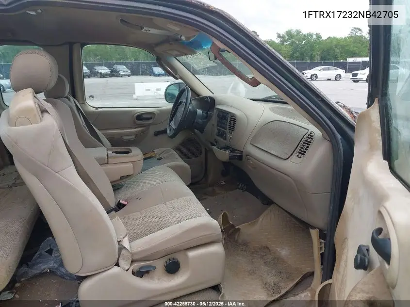 2002 Ford F-150 Xl/Xlt VIN: 1FTRX17232NB42705 Lot: 42255730