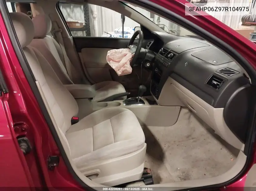 2007 Ford Fusion S VIN: 3FAHP06Z97R104975 Lot: 42230261